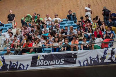 Zona Monbus en el partido contra el Laboral Kutxa Baskonia