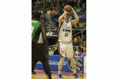 Adam Waczynski, de novo líder do Río Monbus Obradoiro.