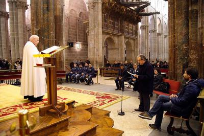 Momento del solemne discurso del presidente del Obradoiro y Monbus.