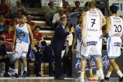 Moncho Fernández dando instrucciones