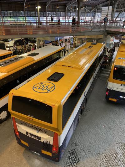 Autocares de Monbus en la Estación de Autobuses Santiago